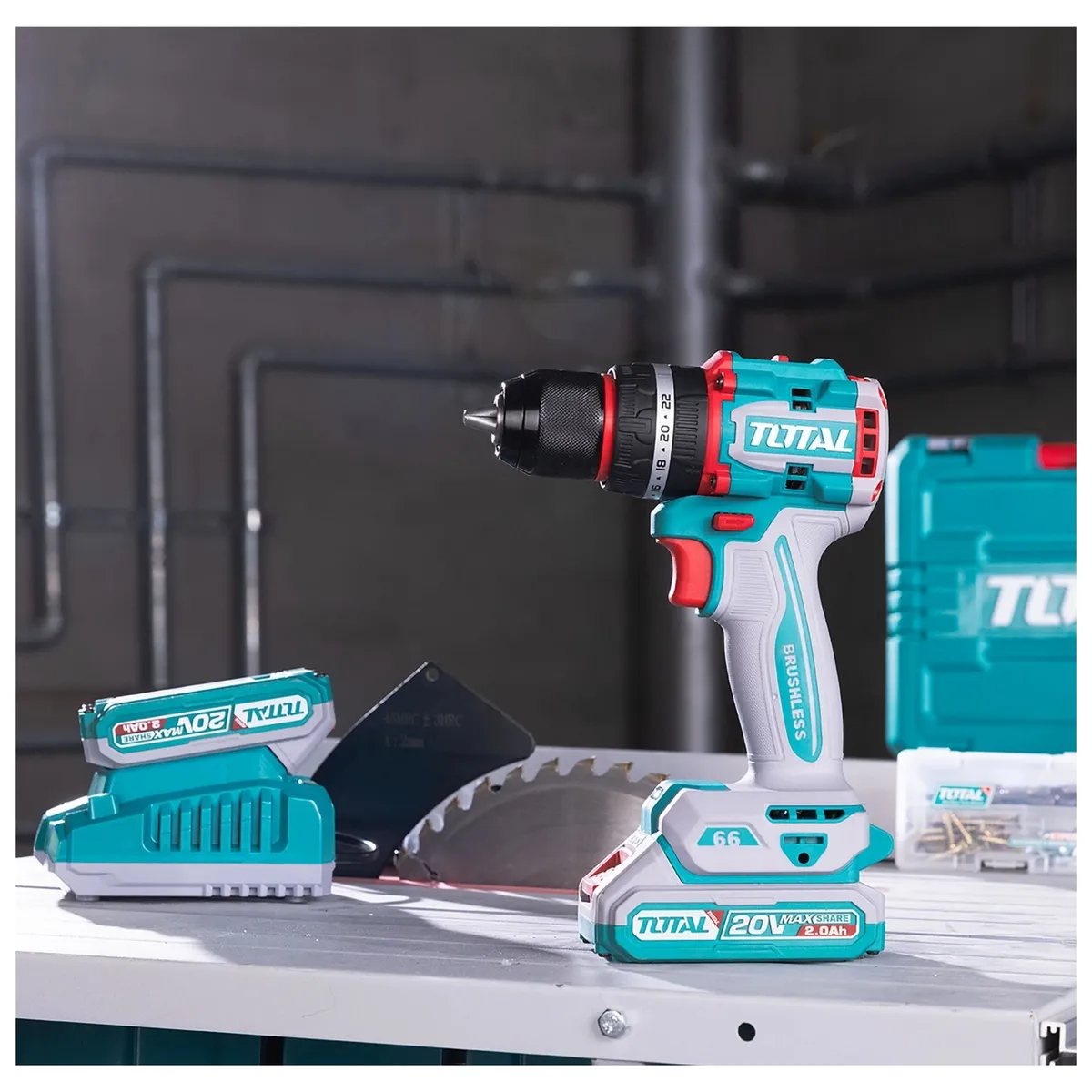 TOTAL TOOLS - TALADRO PERCUTOR BRUSHLESS 66Nm+ Set de Herramientas con 165Pcs