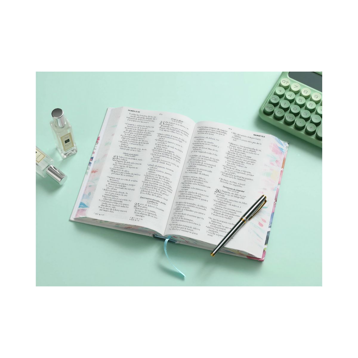 GENERICO - Biblia Reina Valera 1960 Letra Grande Azul Primavera Tapa Dura con Liga