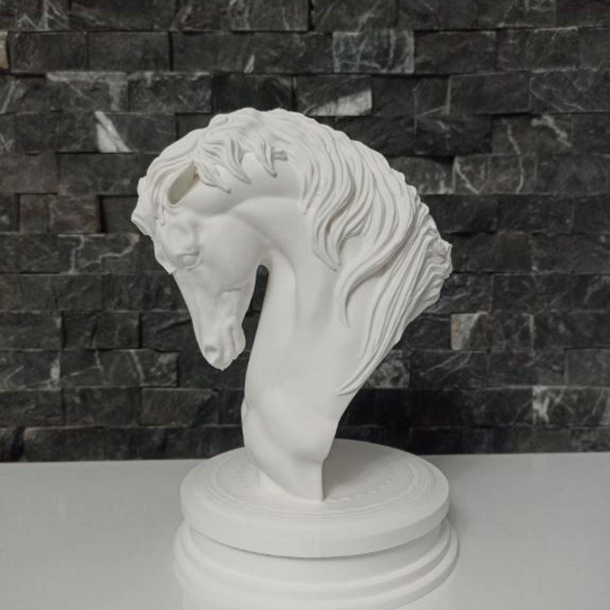 GENERICO - ADORNO EXCLUSIVO CABALLO BLANCO 46cm x 30cm x 34cm