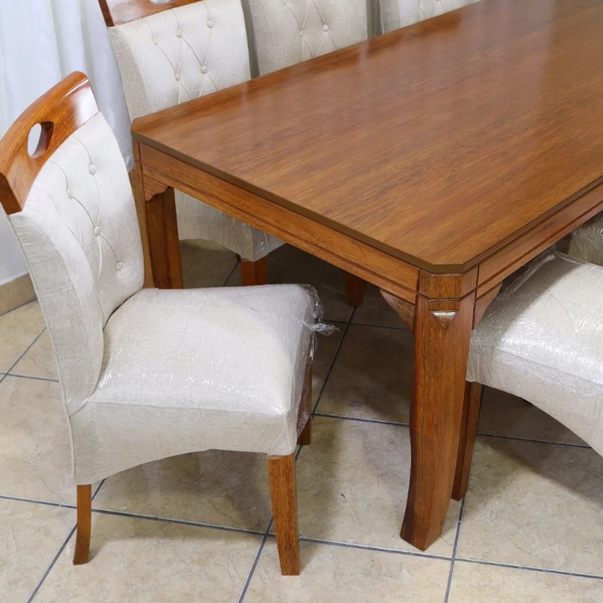 ALTO HOGAR - Juego De Comedor Almendra 6 Sillas Beige Madera Tornillo