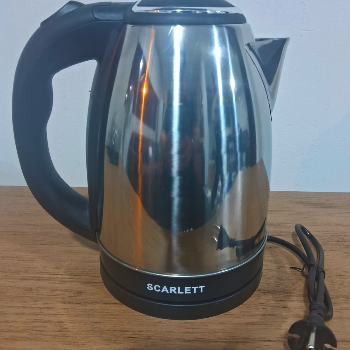 GENERICO - HERVIDOR ELÉCTRICO 2 LITROS DE CAPACIDAD