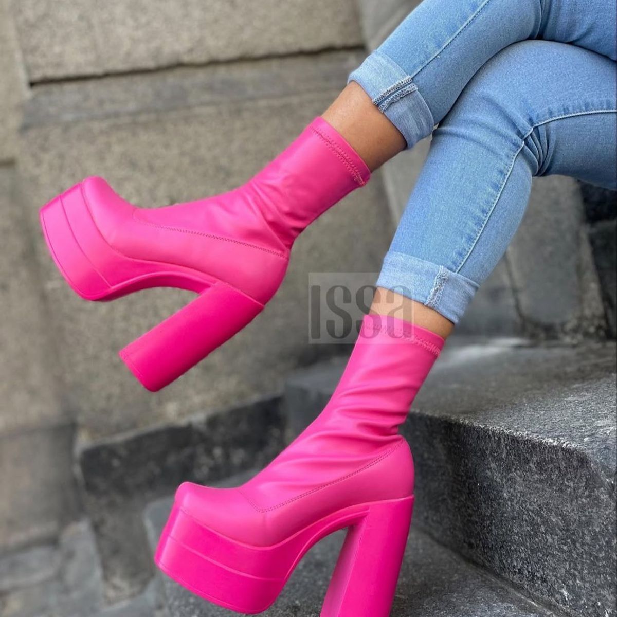 GENERICO - BOTINES PLATAFORMA KHAROL PARA DAMA EN FUCSIA