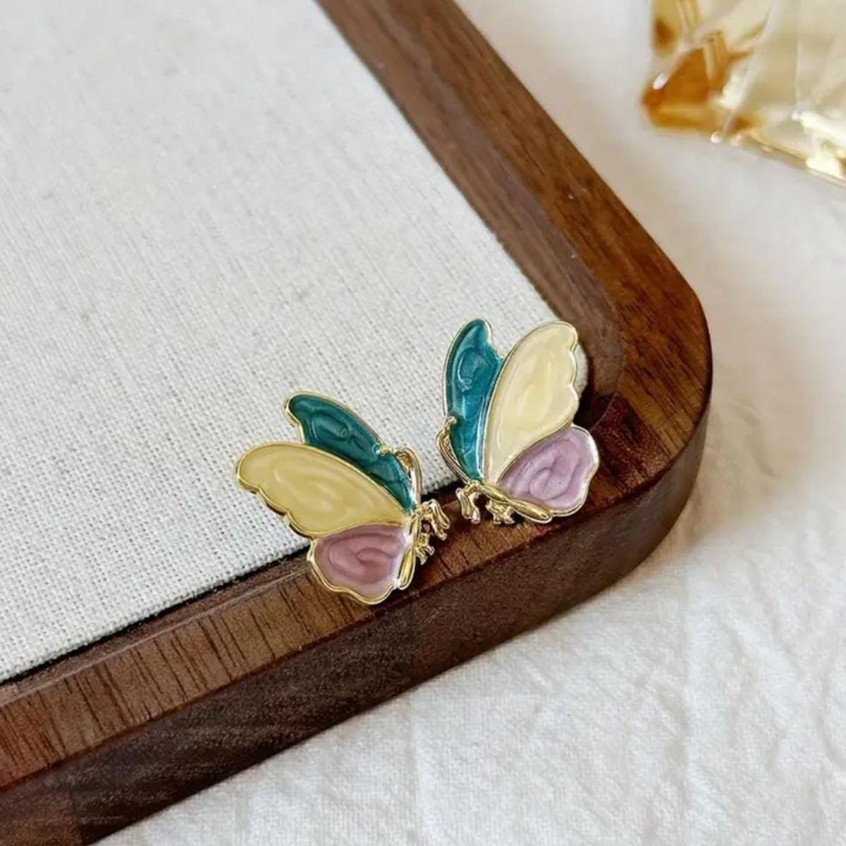 MORITA BAG STORE - ARETES PARA MUJER CON DISEÑO ALAS DE MARIPOSA