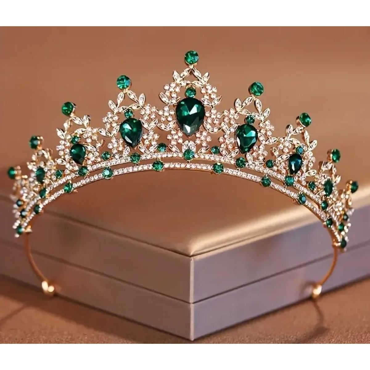 GENERICO - Tiara Clásica Corona Verde y Dorado