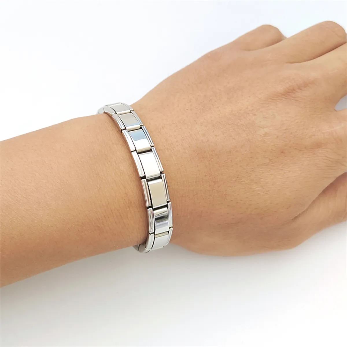 GENERICO - Pulsera Clásica de Acero Inoxidable para Hombre Ajustable