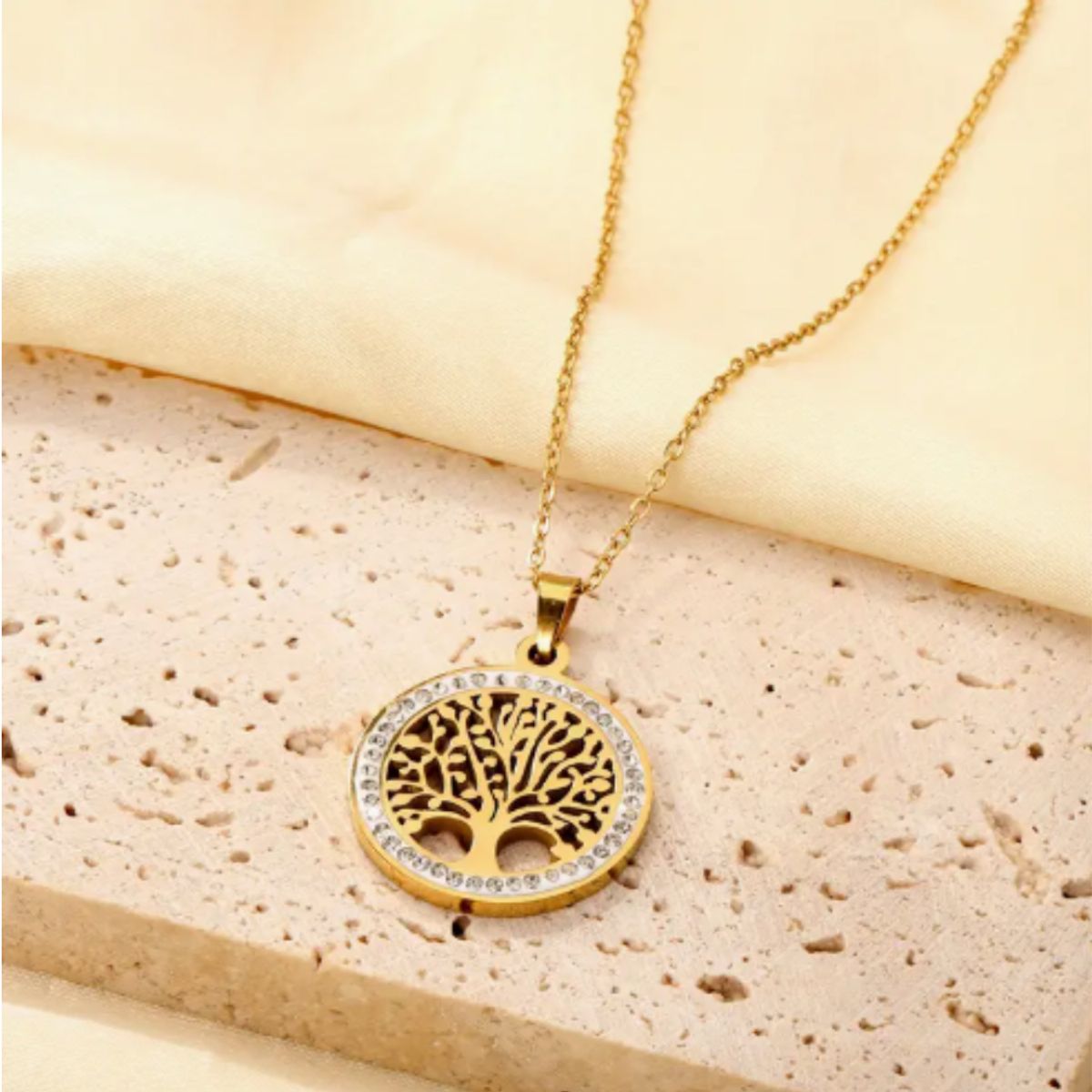 GENERICO - Collar Árbol de la Vida Dorado  Fuerza Crecimiento y Belleza