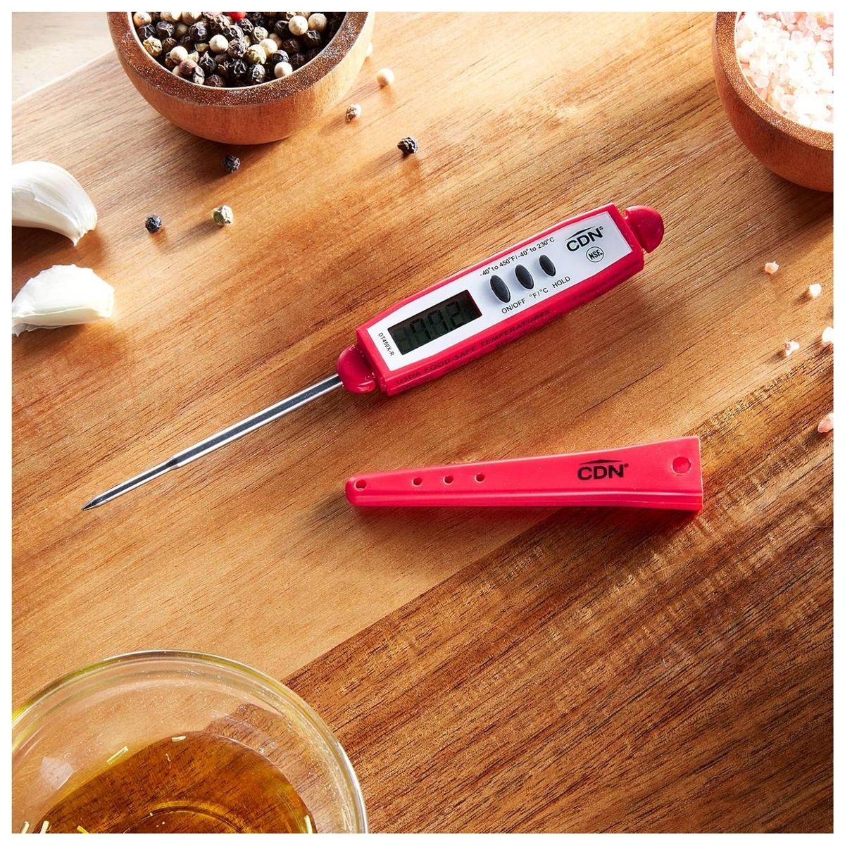 GENERICO - Termometro Digital Punta Fina DT450 CDN Rojo