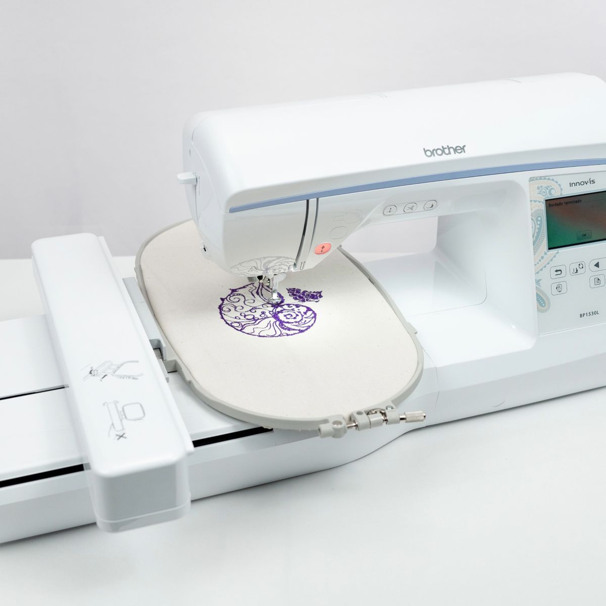 BROTHER - Máquina de Coser Brother BP1530