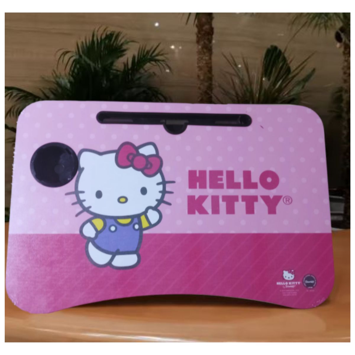 SANRIO - Mesa plegable portátil para Laptop con Ranura y Posavasos