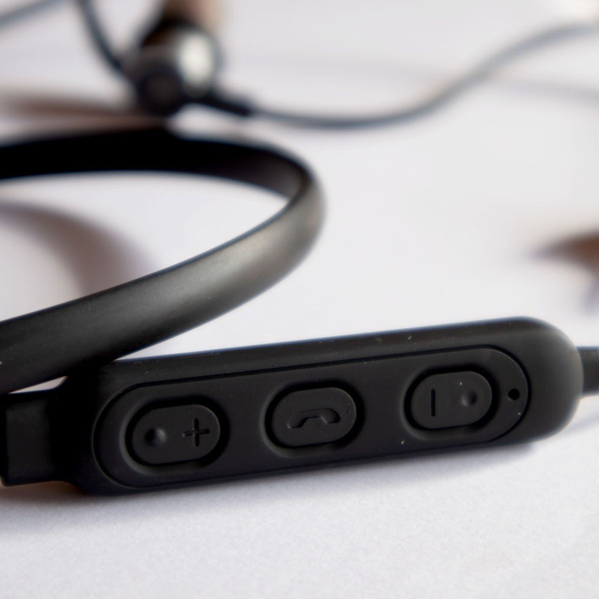 GENERICO - Audifonos Deportivo bluetooth tipo cuellera Negro