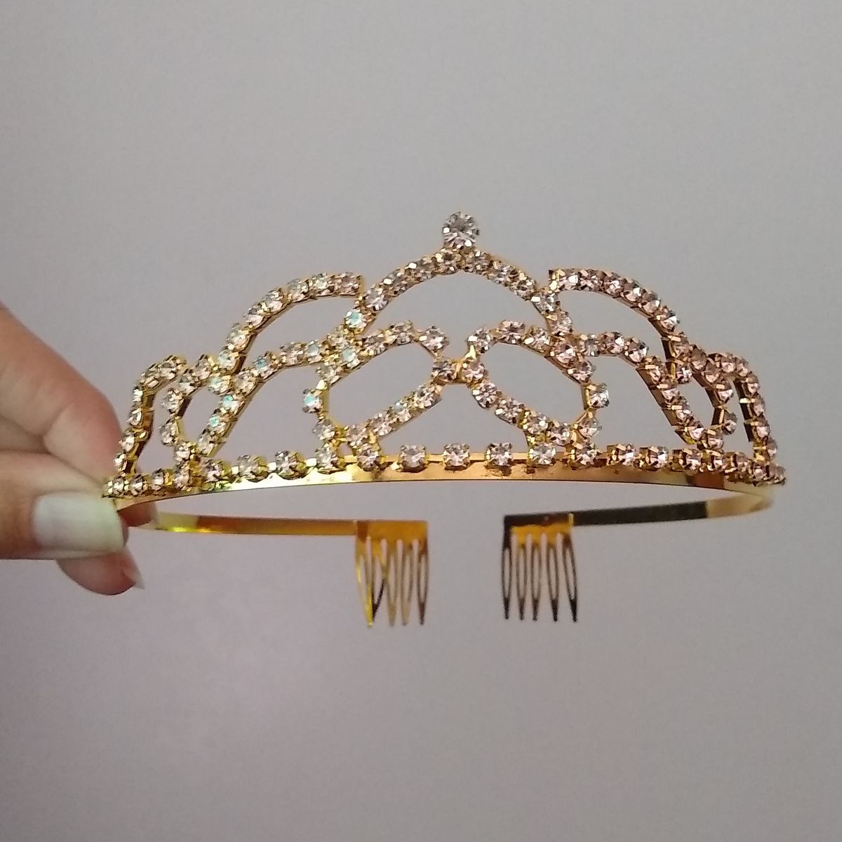 GENERICO - Corona tiara dorada mediana cumpleaños princesa Elsi