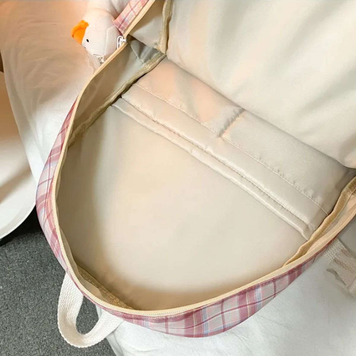 GENERICO - MOCHILA RAYADA DISEÑO KAWAII