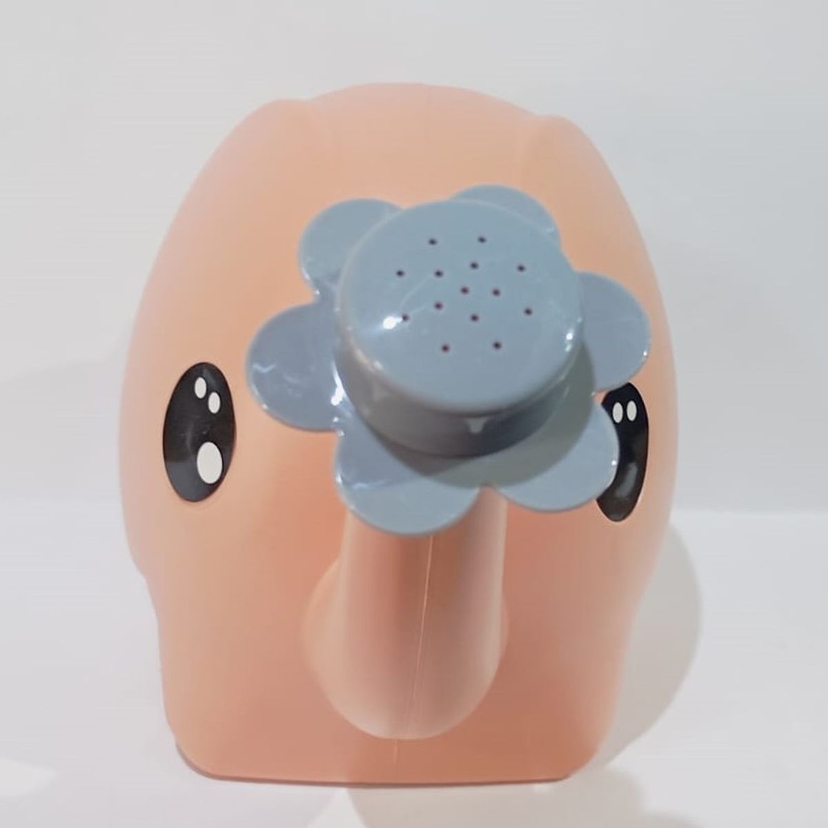 PLASTIMACETA - REGADERA DE PLÁSTICO DE 1.5 L MOD ELEFANTE BABY CON ROCIADOR TIPO DUCHA DE JARDINERÍA COLOR ROSADO