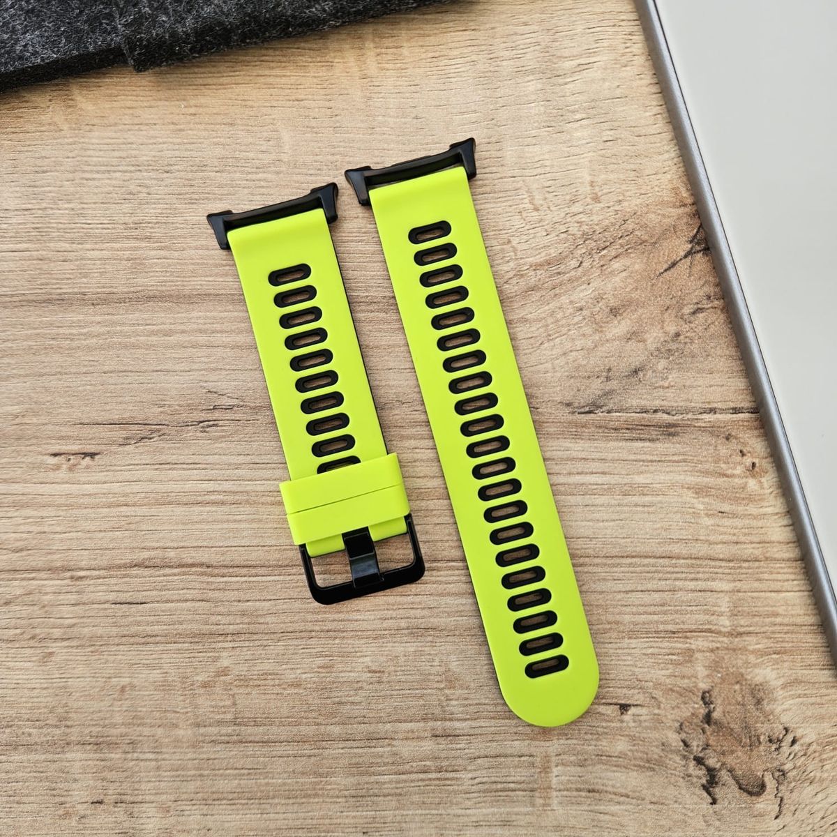 GENERICO - Correa Silicona Runner para SAMSUNG WATCH ULTRA  - LimonNegro