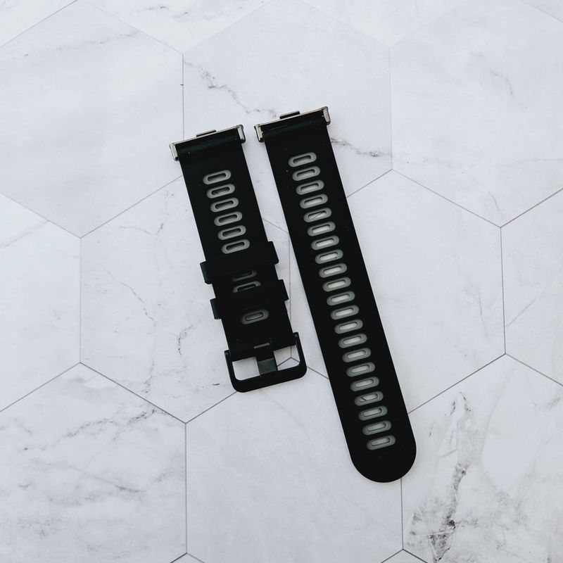 GENERICO - Correa Silicona Runner para HUAWEI FIT 2 - NegroGris