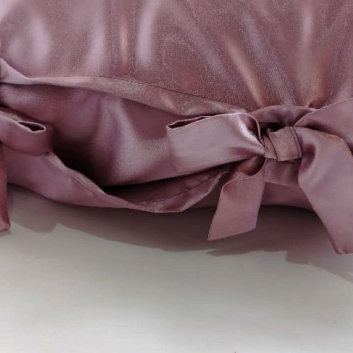 GENERICO - Set de 2 fundas de satín malva con lazo