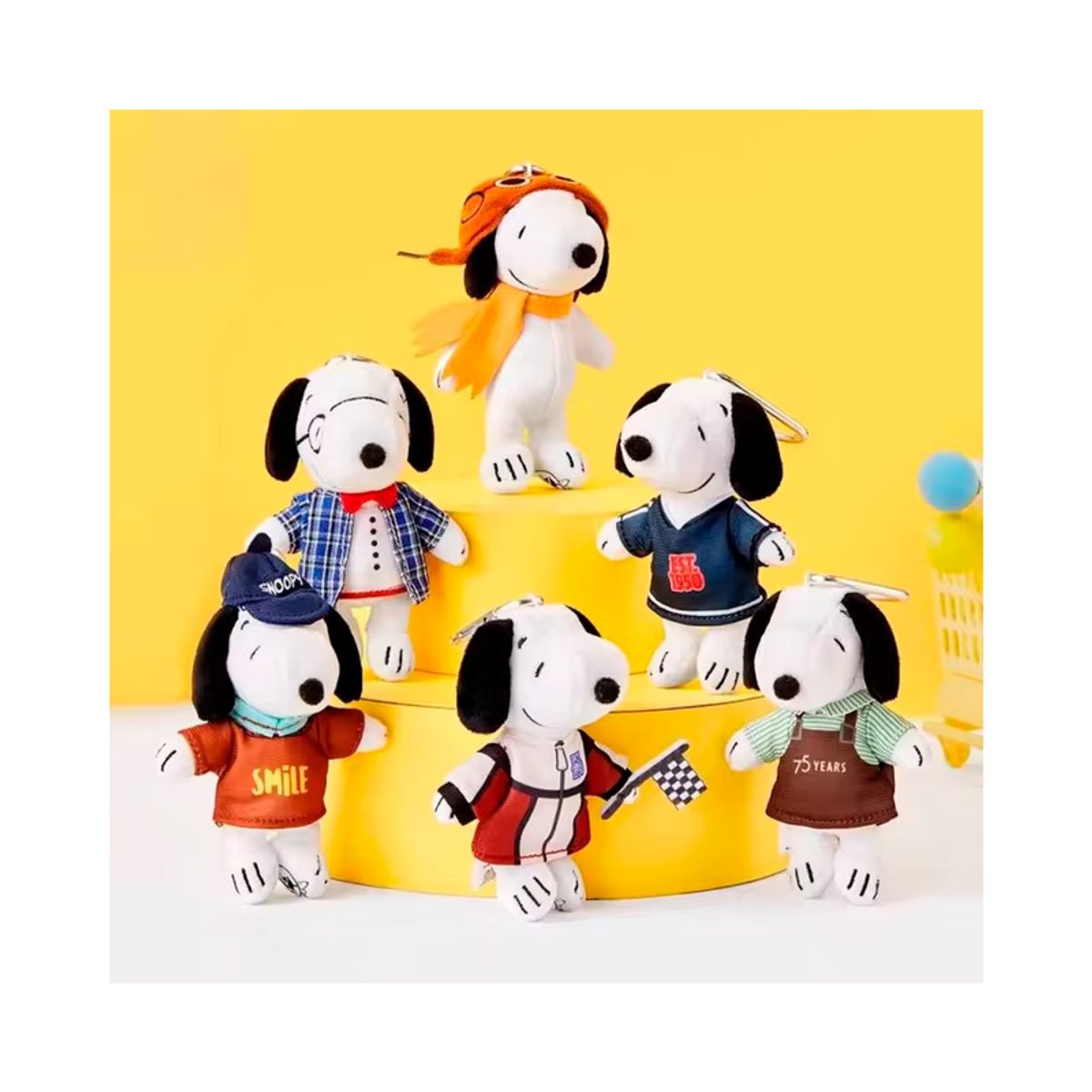 FUNKO - MINISO PEANUTS SNOOPY BLIND BOX LLAVERO 1Unidad