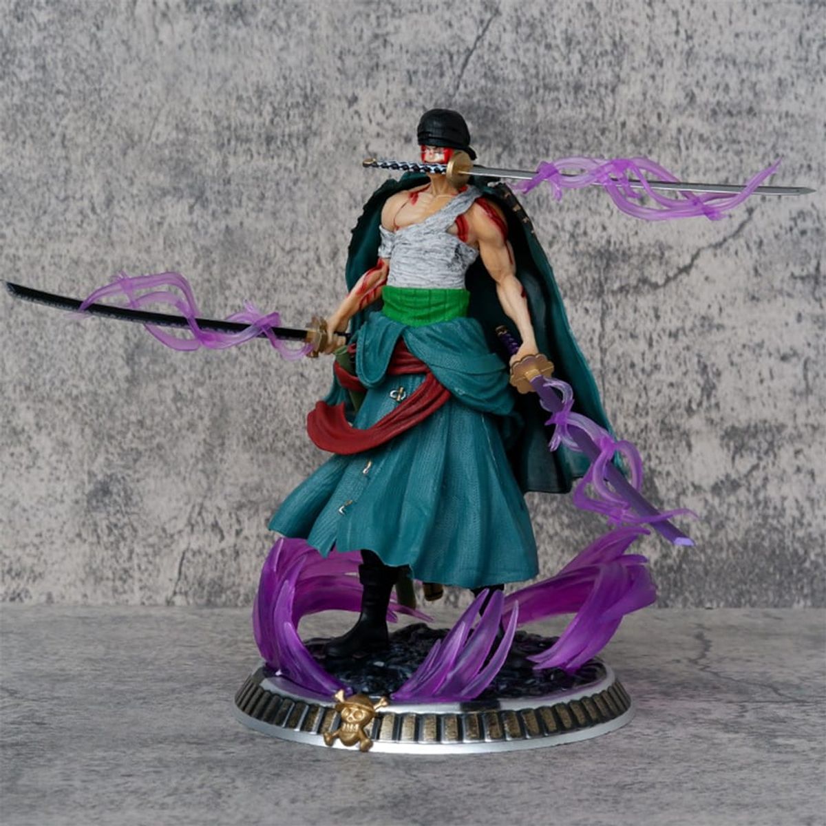 GENERICO - ZORO RORONOA 21 CM- ONE PIECE