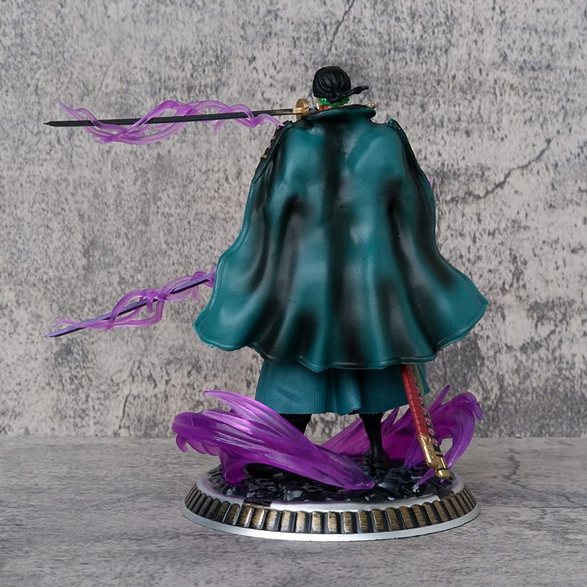 GENERICO - ZORO RORONOA 21 CM- ONE PIECE