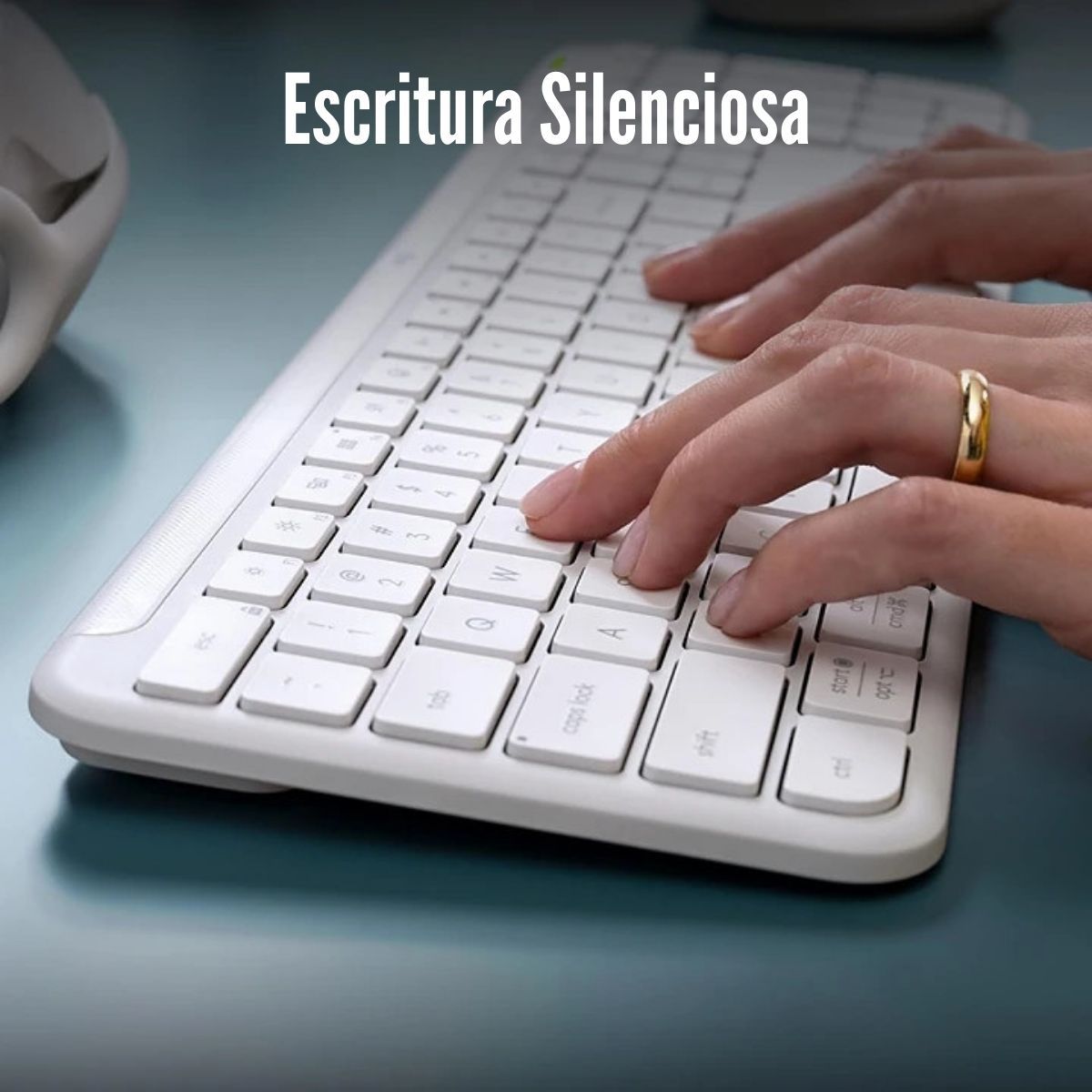 LOGITECH - Logitech - Teclado K950 Signature Slim Wireless Spa - Blanco