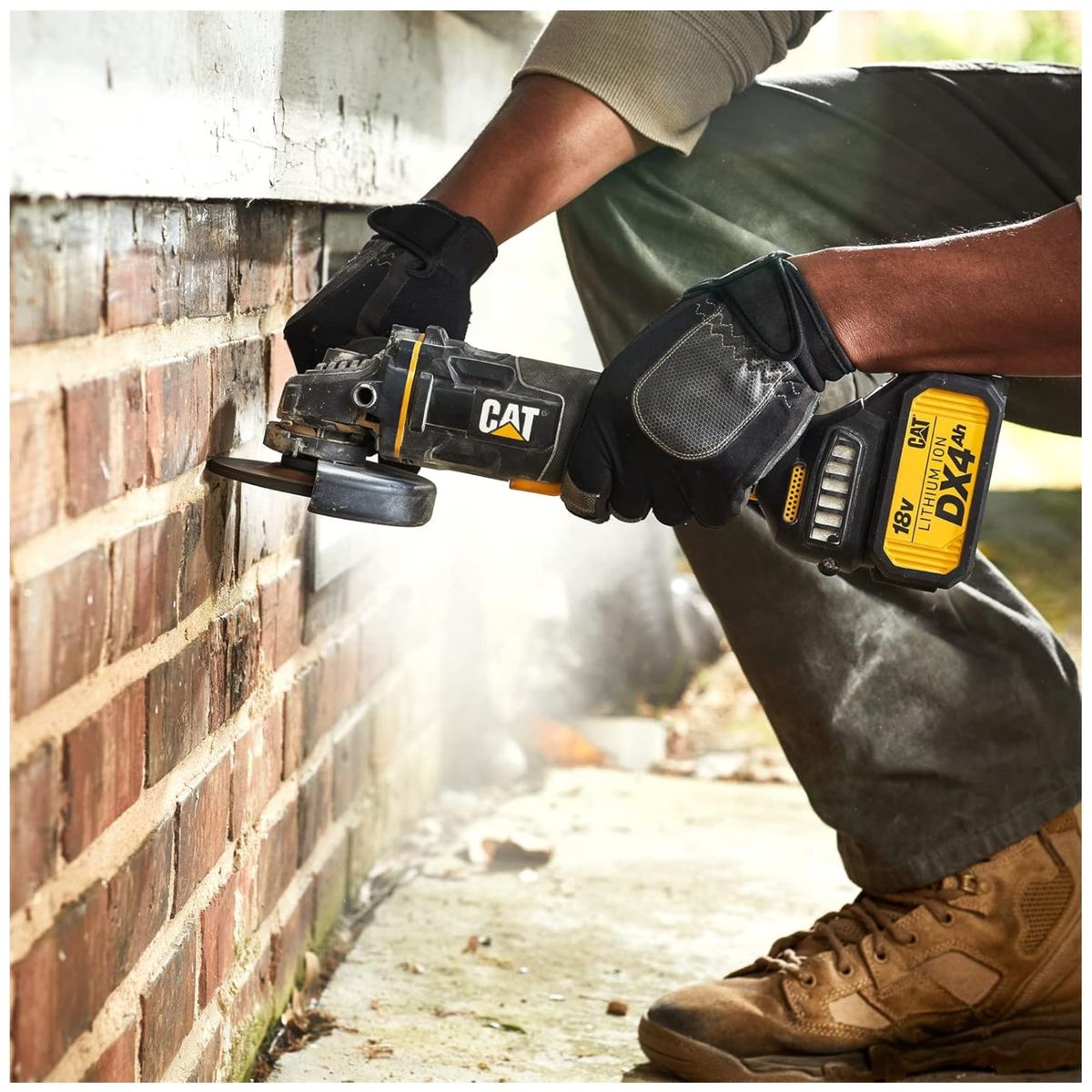 CAT - AMOLADORA INALAMBRICA BRUSHLESS 18V BATERIA 4A CAT 4 1/2"