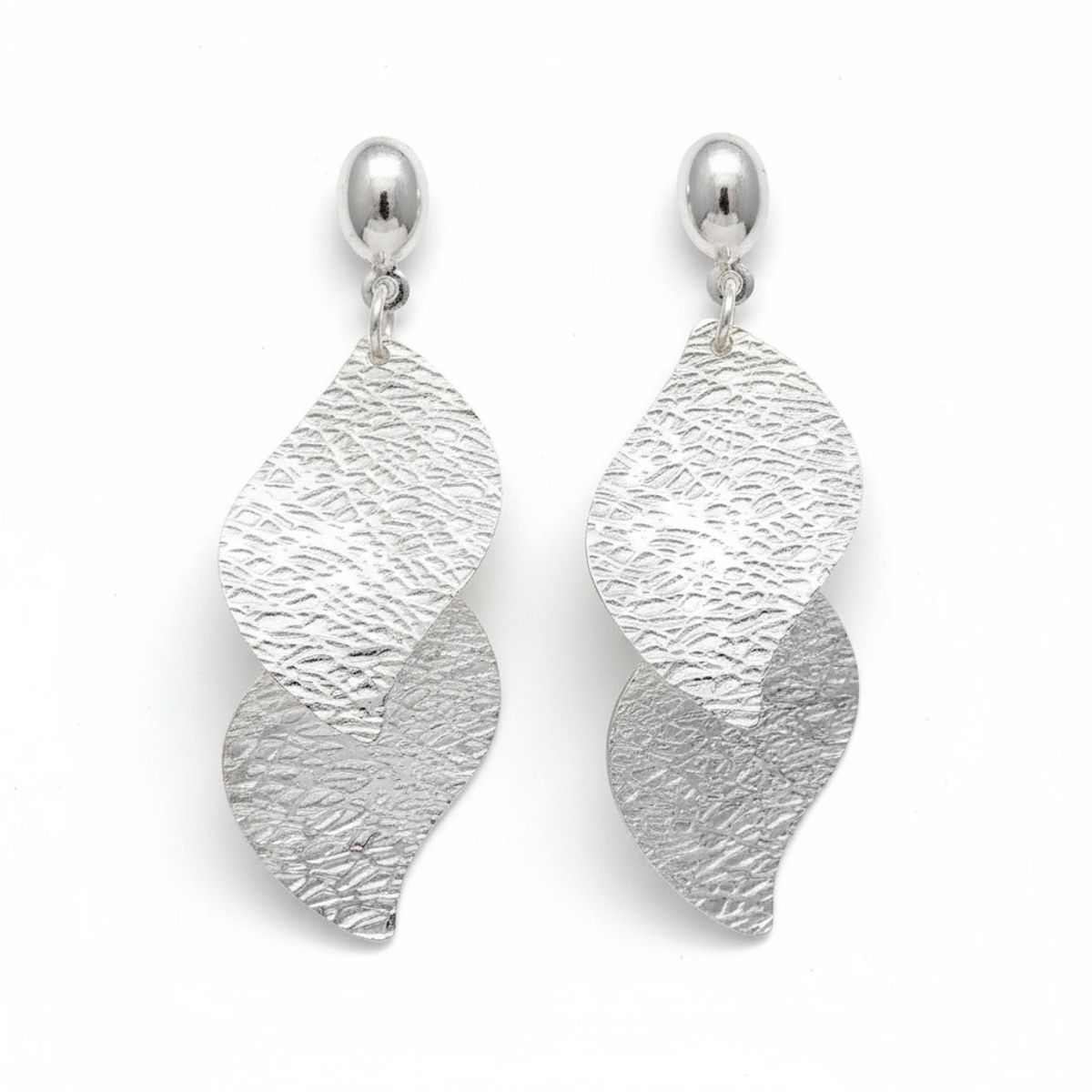 VANDRALA - ARETE DE PLATA HOJAS MEDIANAS CON DISEÑO