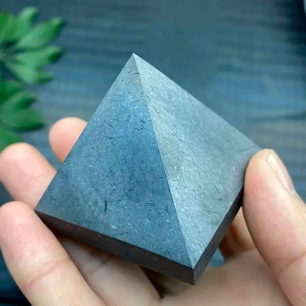 GENERICO - Piedra Pirámide Shungita De 5 Cm Piedra Terapeutica