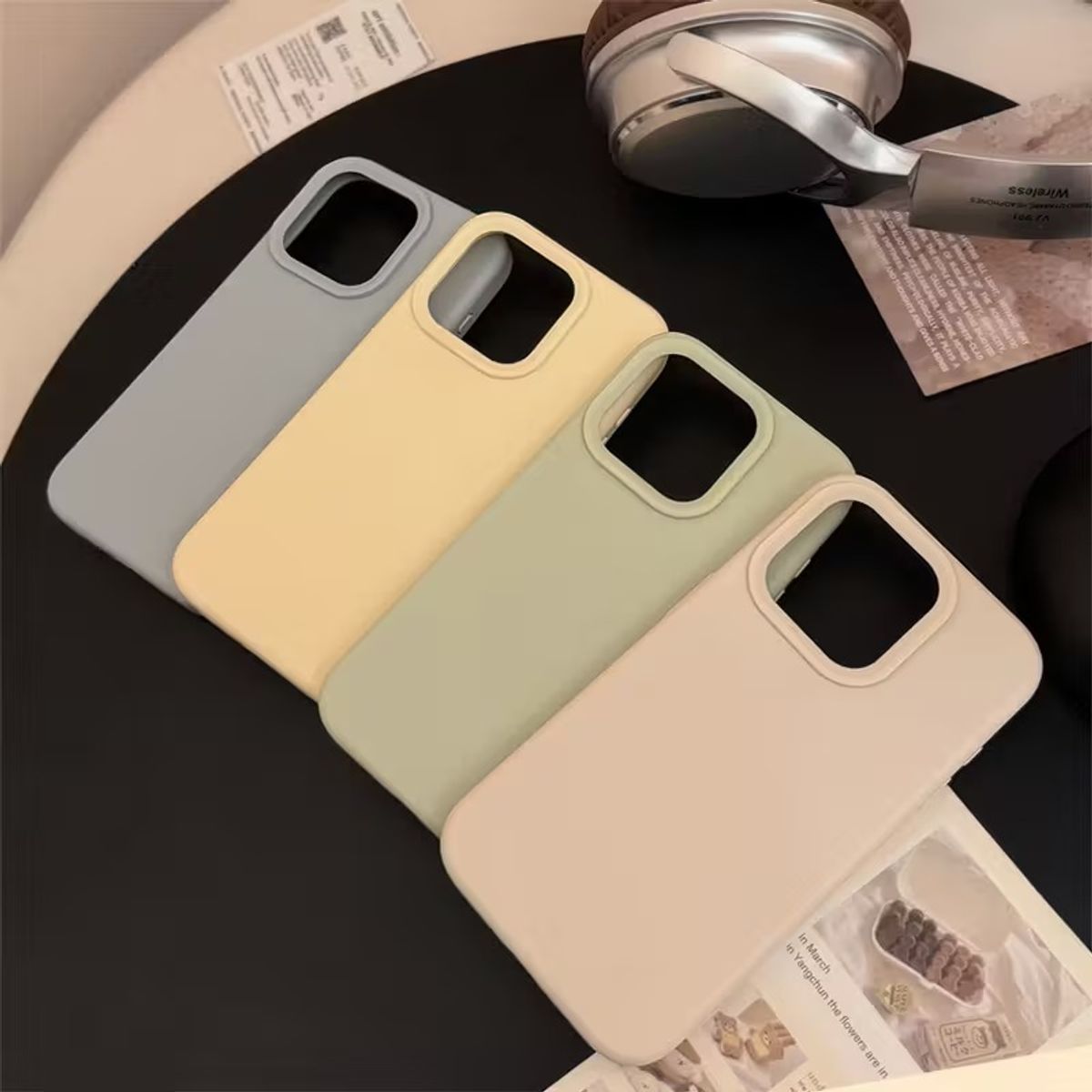 GENERICO - Case De Silicona color uniforme beige - IPHONE 12