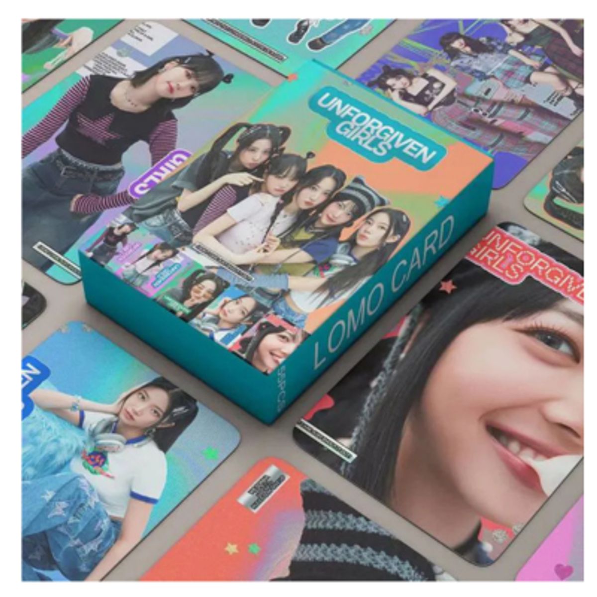 GENERICO - LOMOCARD UNFORGIVEN GIRLS VERSION 2 LE SSERAFIM