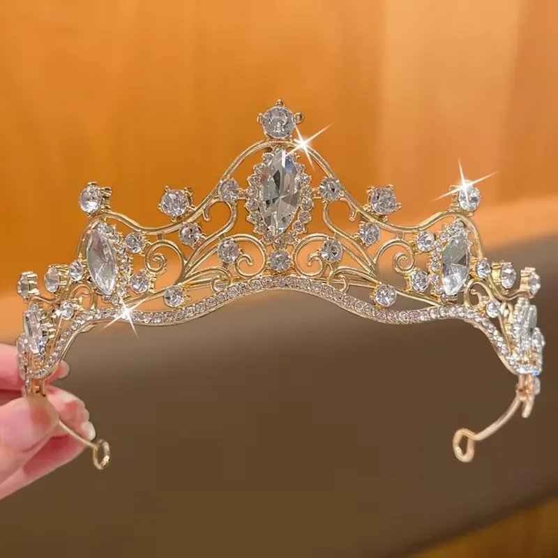 GENERICO - CORONA PARA CUMPLEAÑOS - COLOR PLATEADO