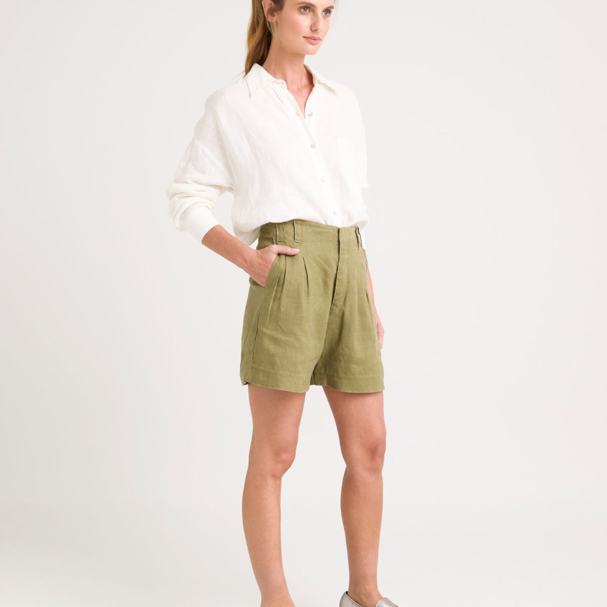 VELEZ - Vélez Short Prisma Tiro Alto Lino Mujer Millaré Verde Oliva
