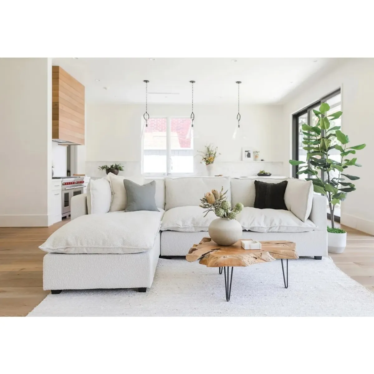 GENERICO - Sofá 3 Cuerpos Rennes + Banqueta de Regalo