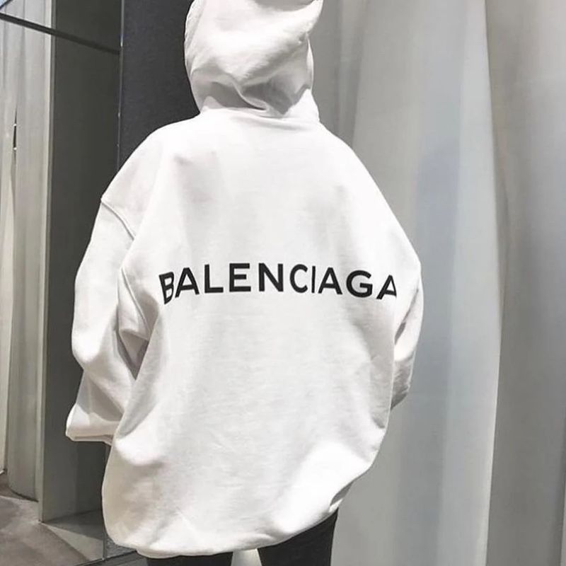 NEBULA - Polera Personalizada - Balenciaga