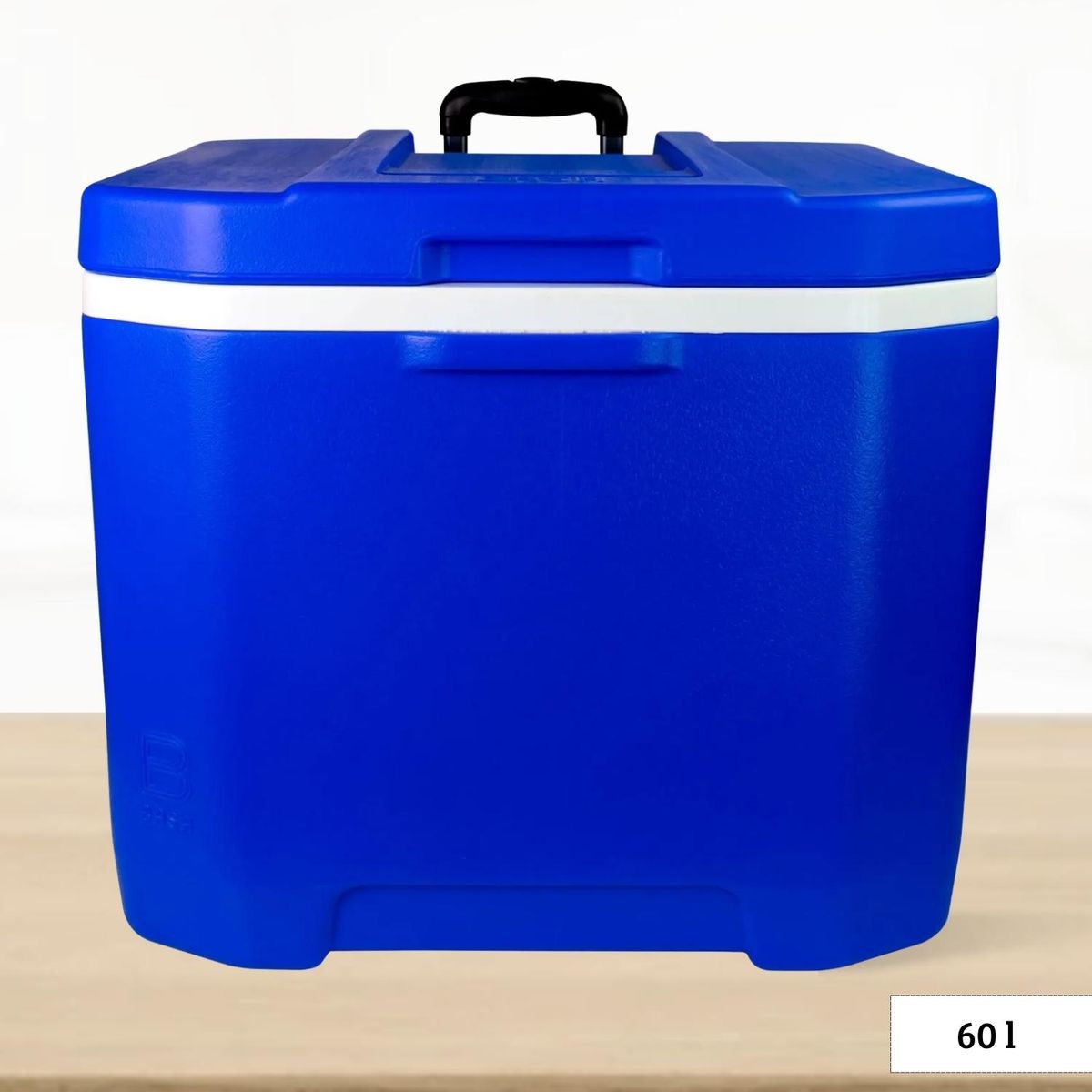 BASA - Cooler rectangular Azul con Rudas y Asa Yeti Basa 60 Litros