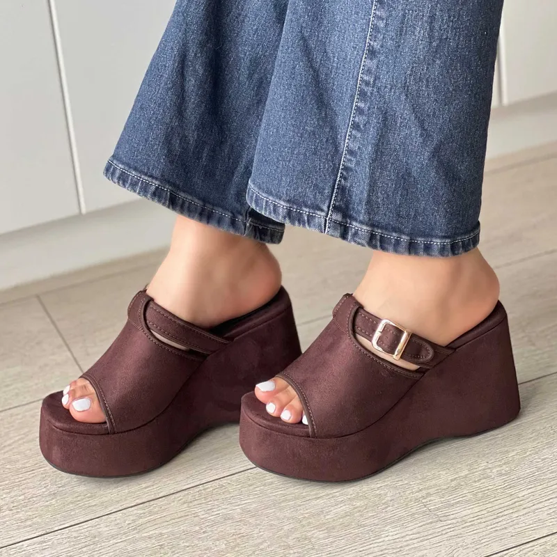 GENERICO - ZUECO PARA DAMA LORENA TENDENCIA