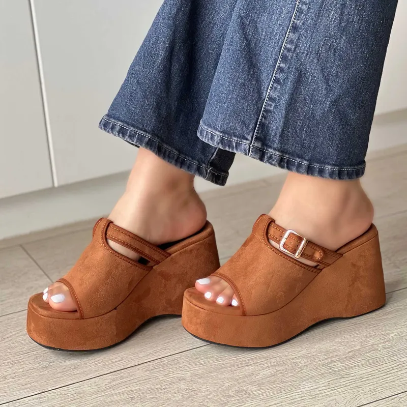 GENERICO - SUECOS CAMEL TENDENCIA LELI PARA MUJER