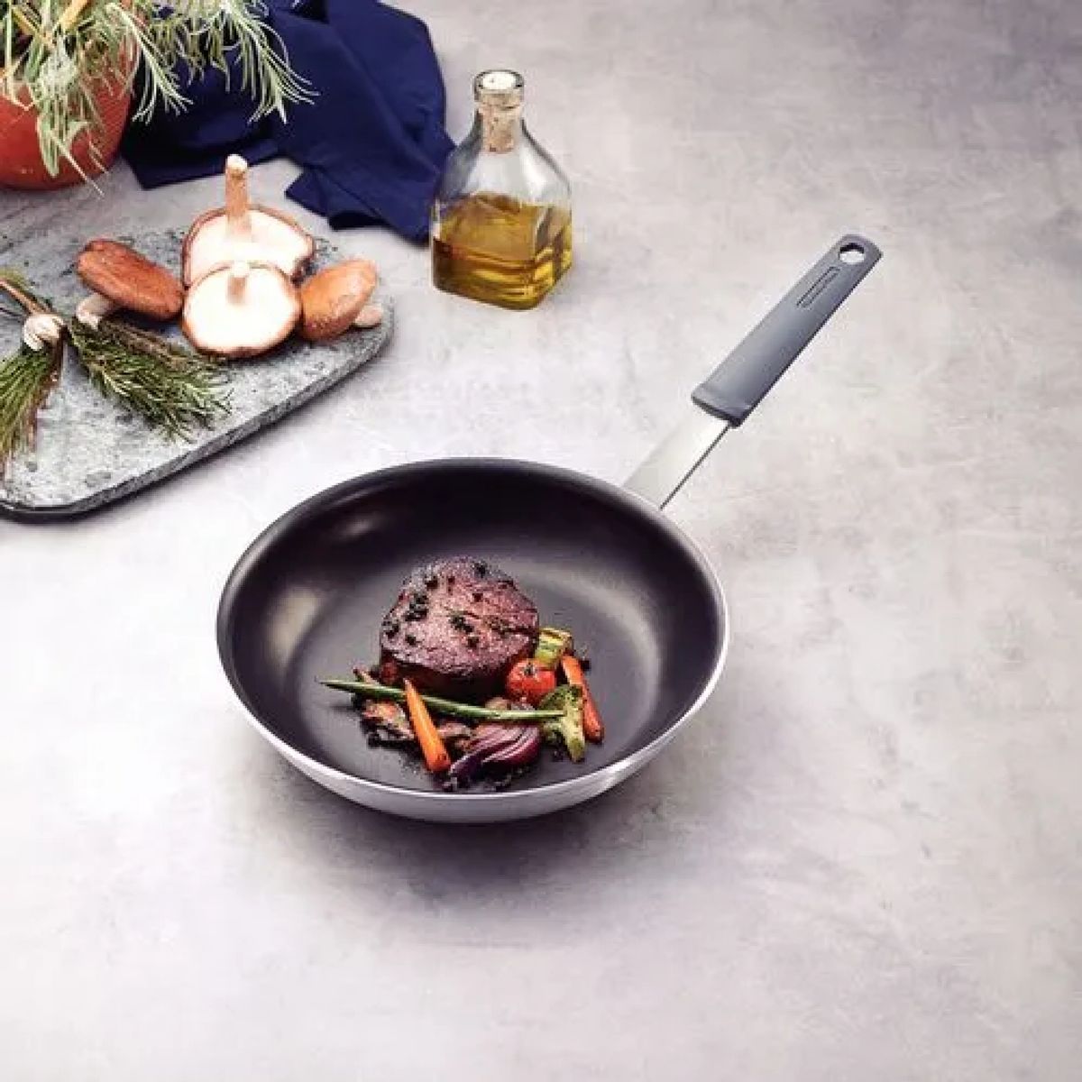 TRAMONTINA - Sartén de Aluminio Profesional Fusion 25cm - 75145911