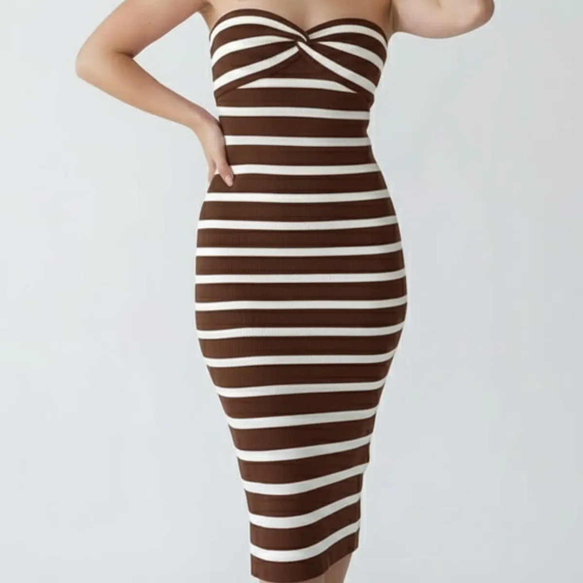 GENERICO - Vestido Midi de Hilo Tacto Suave a Rayas con Moño Frontal