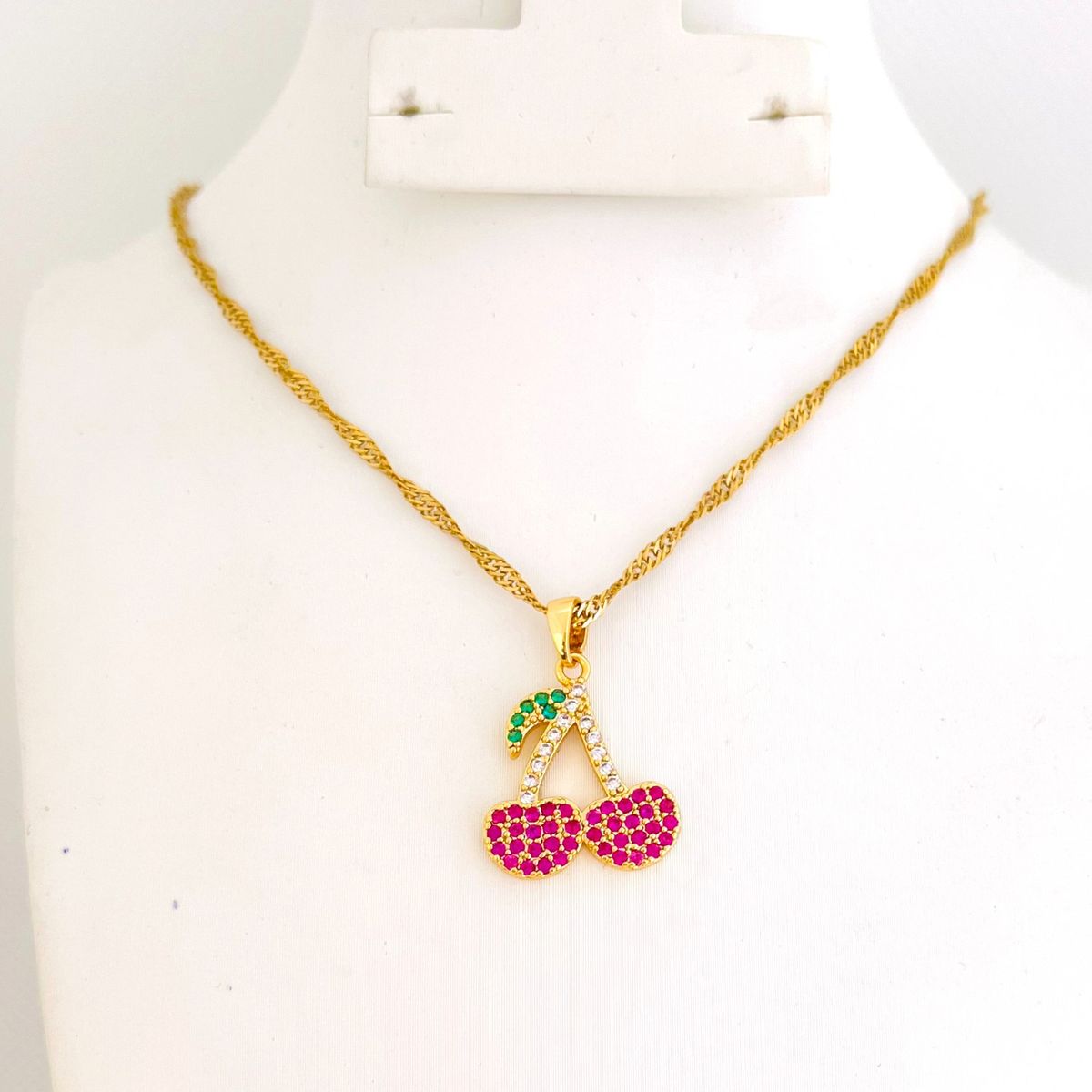 GENERICO - Collar de Acero con Dije de Cerezas