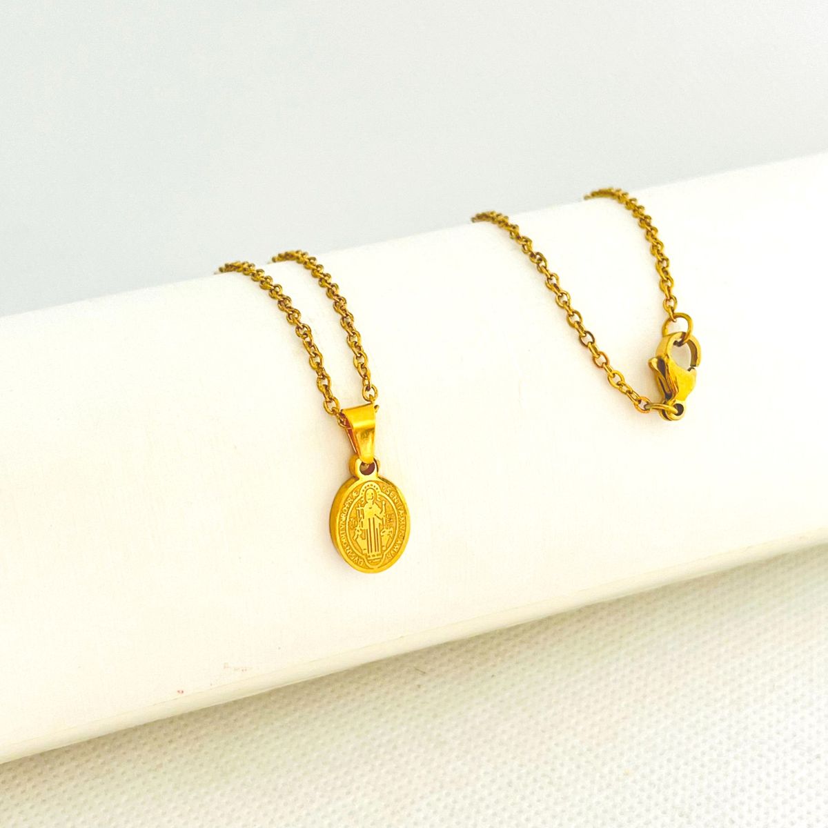 GENERICO - Collar de Acero con Dije San Benito