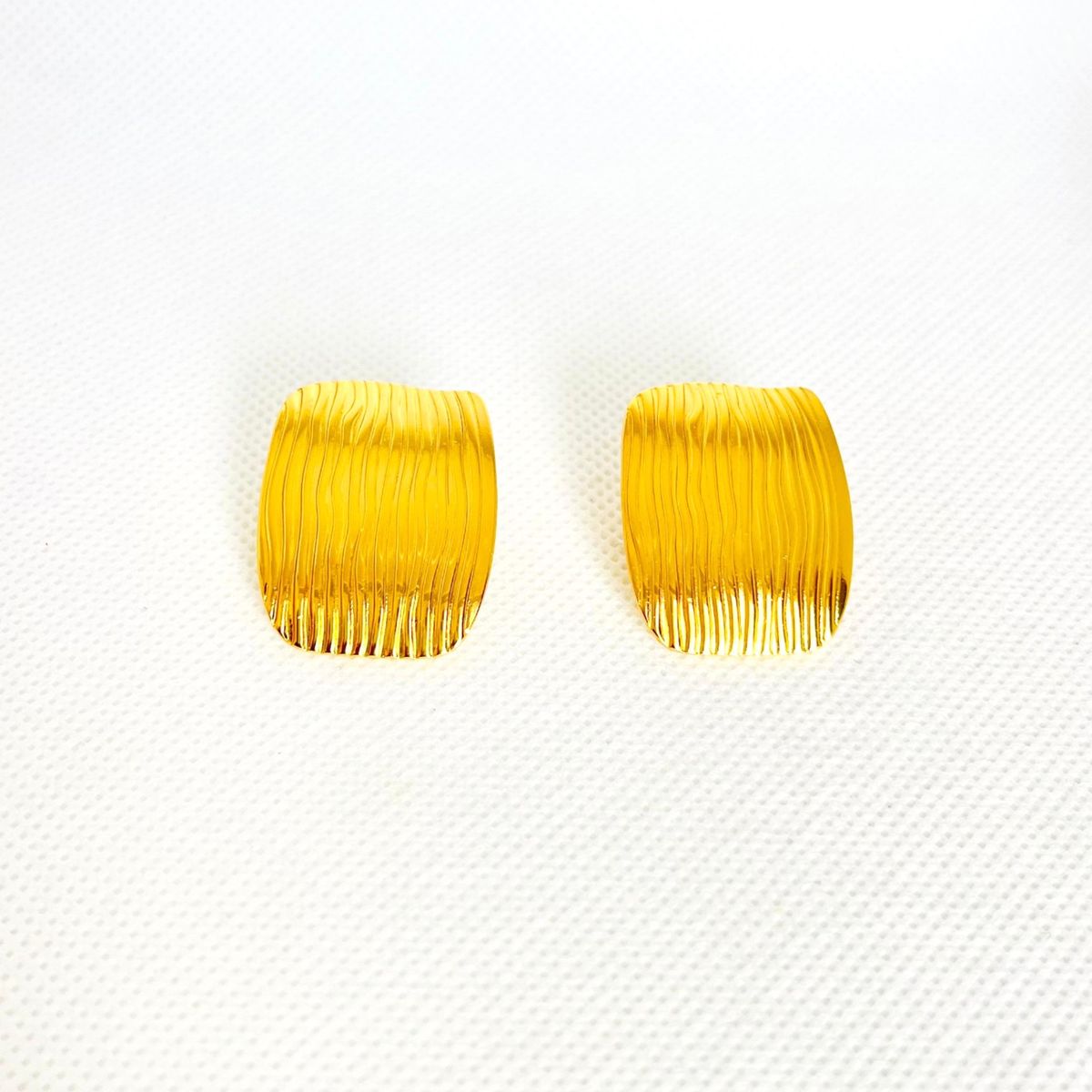 GENERICO - Aretes Chunky de Acero Rectangular Textura