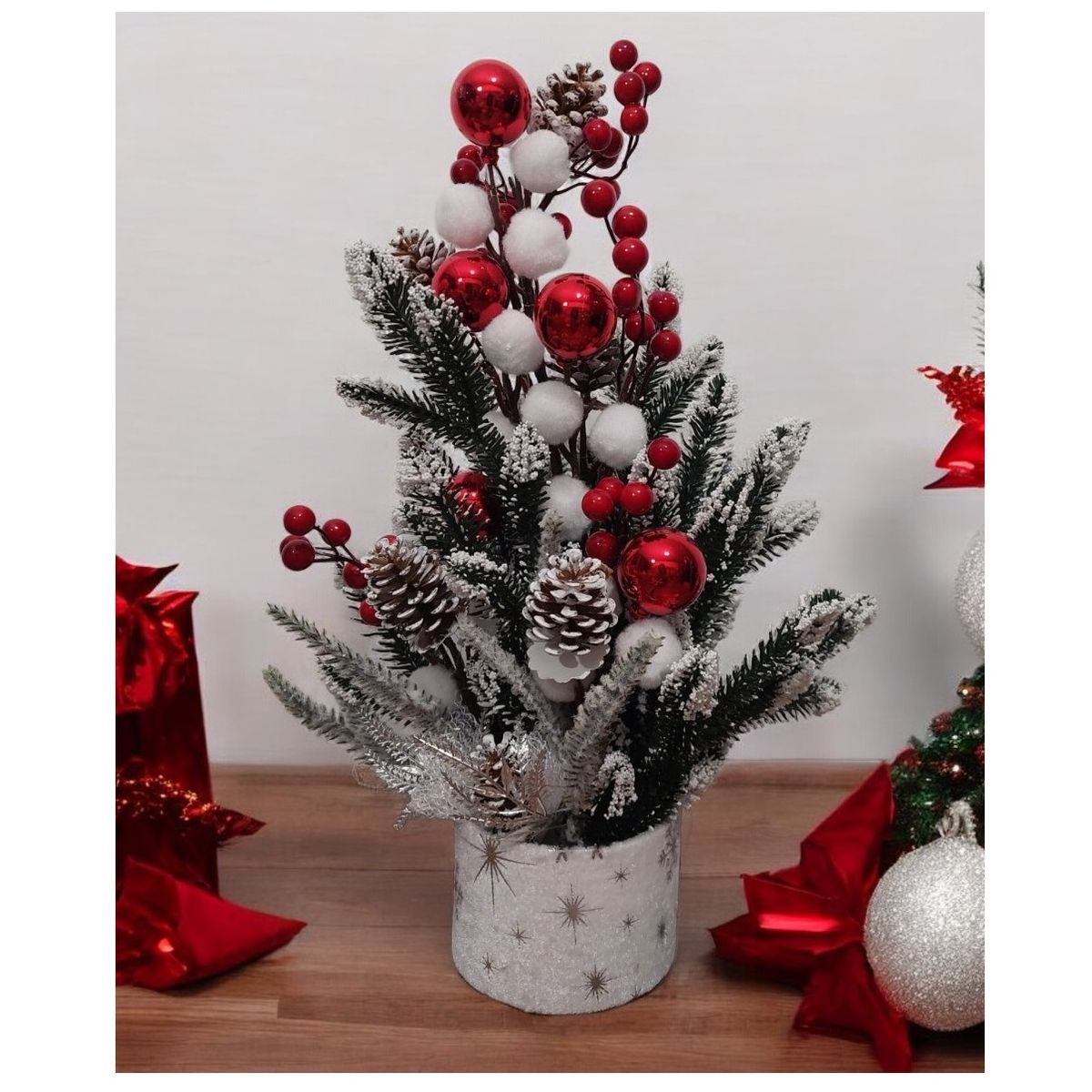 GENERICO - Mini árbol de Navidad nevado con frutos rojos y piñas de mesa 48 cm