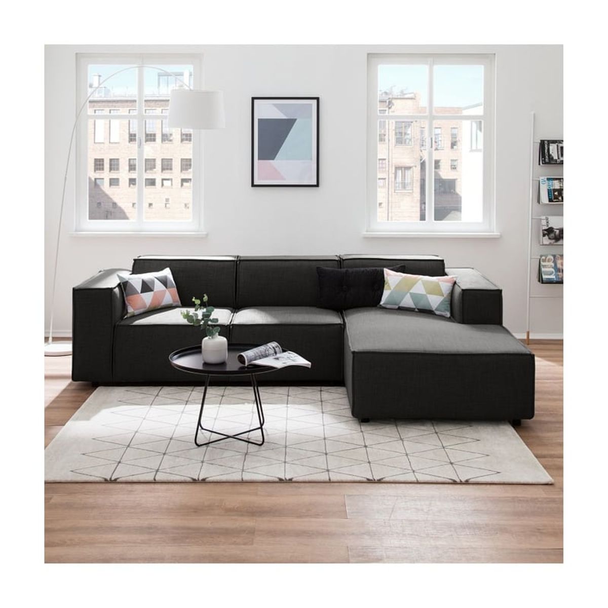 GENERICO - SECCIONAL CALIFORNIA CAMA-NEGRO +3 cojines regalo