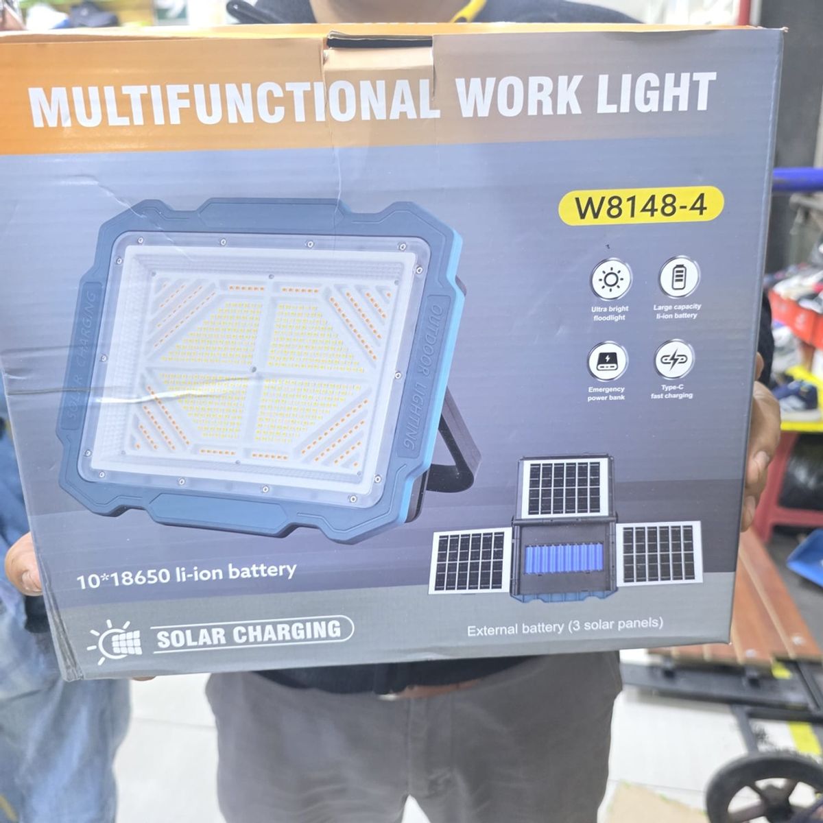 GENERICO - REFLECTOR PORTATIL 3 PANELES SOLARES BATERIA EXTRAIBLE 500W