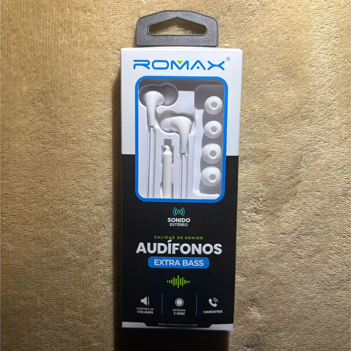 GENERICO - AUDIFONOS CON CONTROL DE VOLUMEN Y AISLAMIENTO DE RUIDO COLOR BLANCO