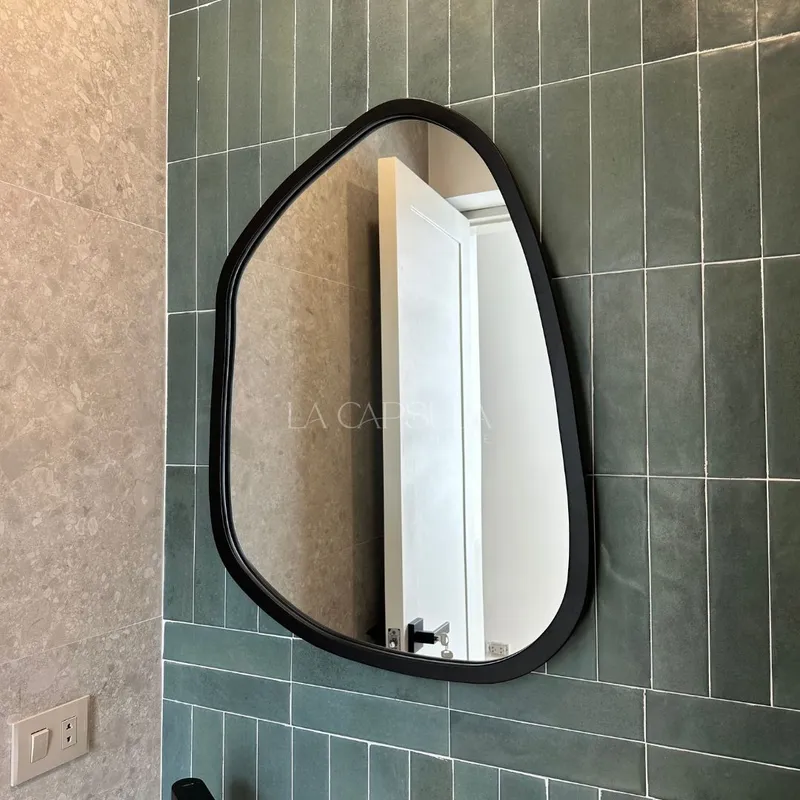 GENERICO - ESPEJO ORGANICO CON MARCO NEGRO