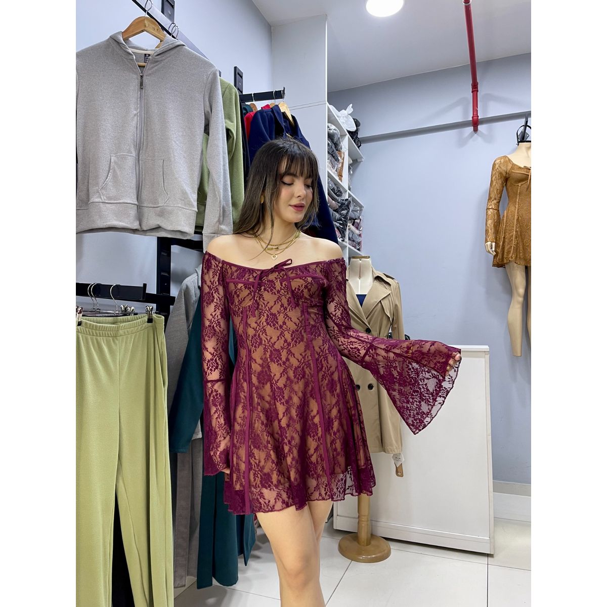 ALLEZ COLLECTION - VESTIDO ENCAJE MANGA LARGA