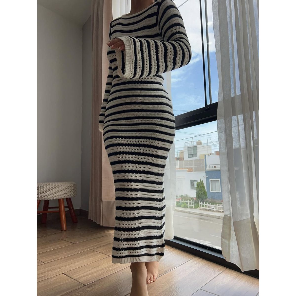 GENERICO - Vestido Largo Rayado con Espalda Descubierta  Hilo Tacto Suave