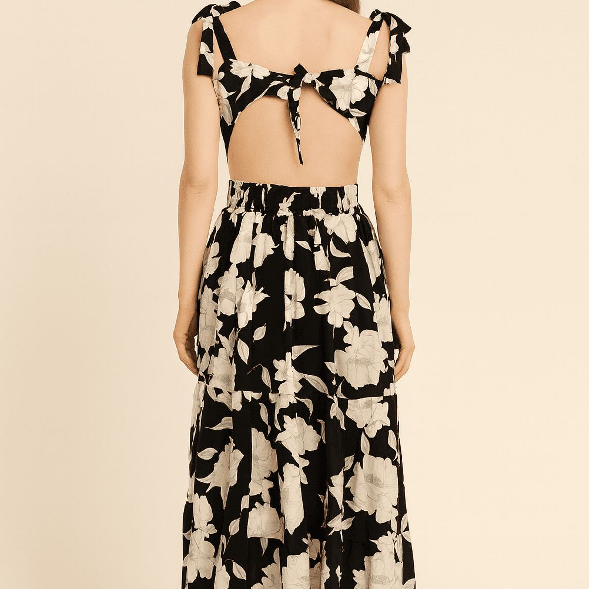 AMA OUTFITTERS - VESTIDO CON COPAS CIELO