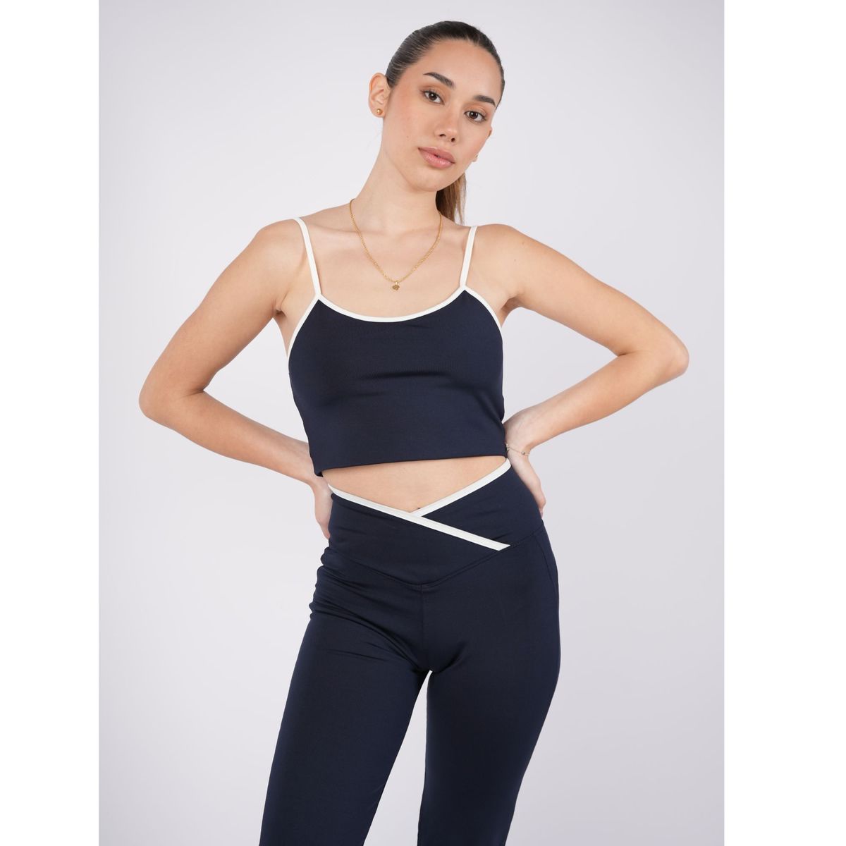 TWO OCEANS FITWEAR - Set Deportivo Contraste Top + Pant Flare